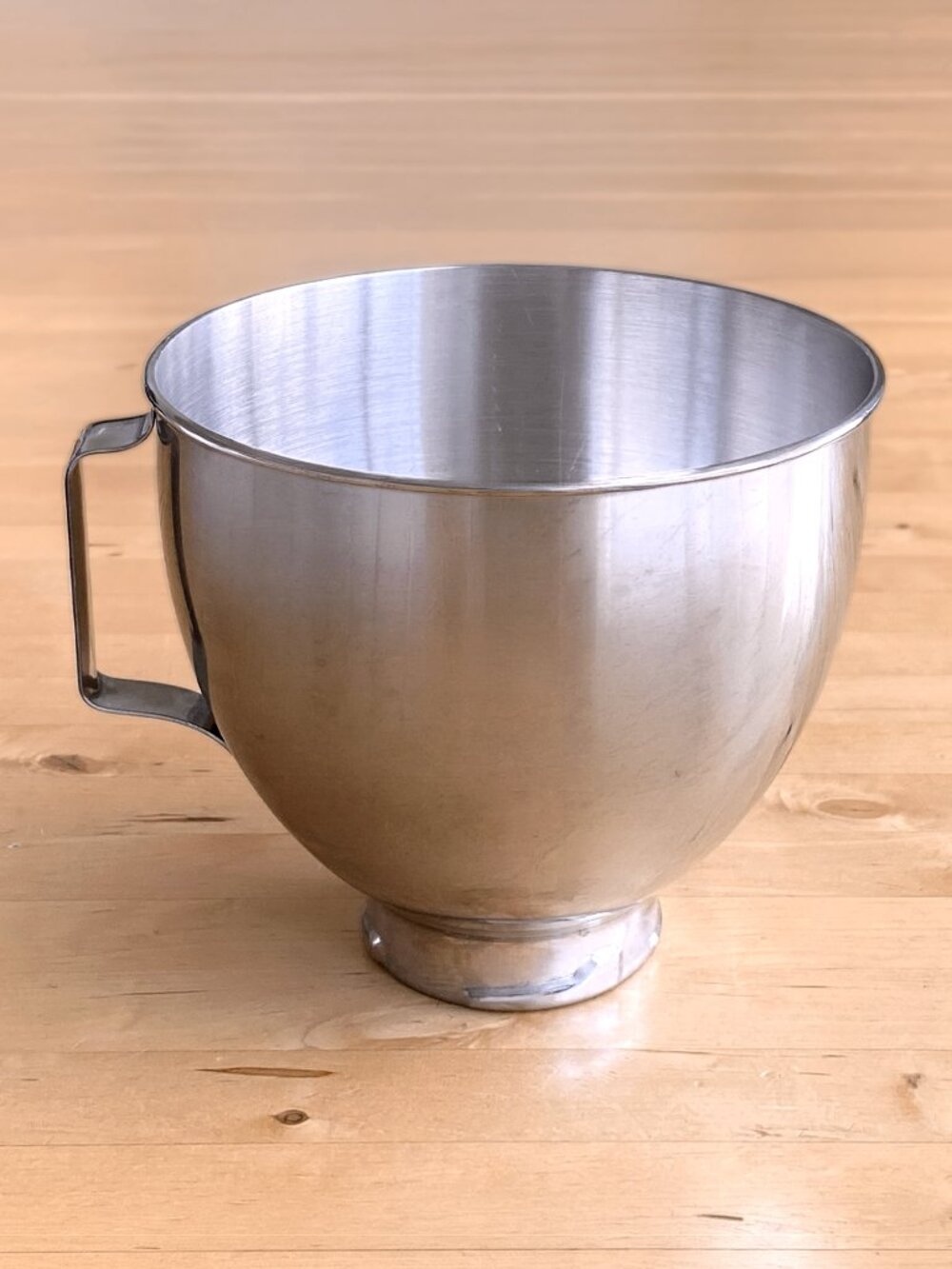 Original KitchenAid 4.5-quart Polished Stainless Steel Mixing Bowl K45